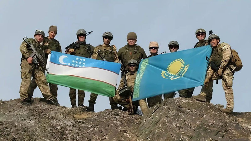 'Qozogʻiston va Oʻzbekiston qoʻshma harbiy mashgʻulotlar oʻtkazadi'ning rasmi