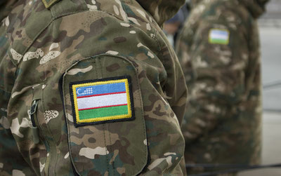Изрображение 'В Узбекистане предложили штраф за ношение одежды, схожей с военной и ведомственной формой'