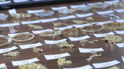 Image of '5.7 billion soms worth of gold jewelry brought from Kyrgyzstan was detained.'