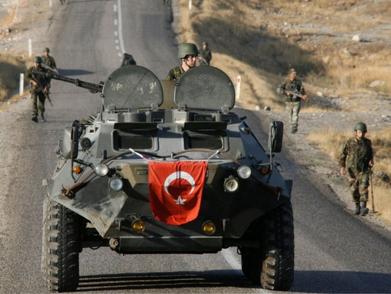 'Turkiya suriyalik harbiylarni o'qitishni boshladi'ning rasmi