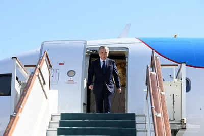Изрображение 'Президент Шавкат Мирзиёев отбыл в Наманганскую область'