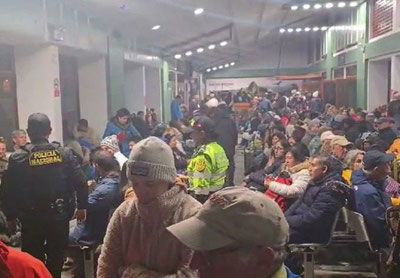 'Peruda 150 nafir namoyishchi temir yo‘lni to‘sib qo‘ydi'ning rasmi