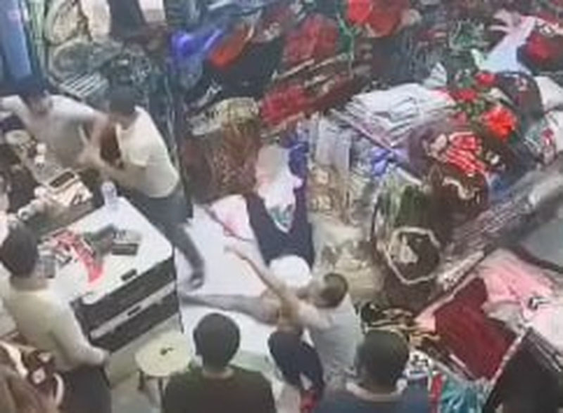 Image of 'A criminal case has been initiated against a man who came to a shop in Urgut and beat the salesperson.'