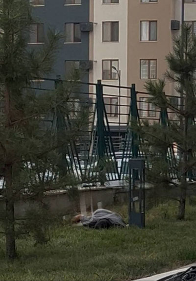 Изрображение 'В Ташкенте мужчина разбился насмерть, упав с 10-го этажа'