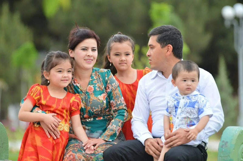 Image of 'How happy are the families of Uzbekistan'