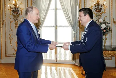 Изрображение 'Посол Узбекистана Нодир Ганиев вручил верительные грамоты Князю Монако'