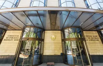 Изрображение 'Комитет по конкуренции отправил ЦБ запрос о законности взимания процентов с кредитных карт'