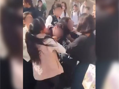 Изрображение 'В Самарканде девятиклассницы устроили массовую драку?'