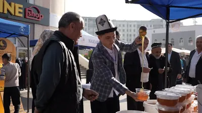 Изрображение 'В Намангане открылся 4-й Международный фестиваль мёда'