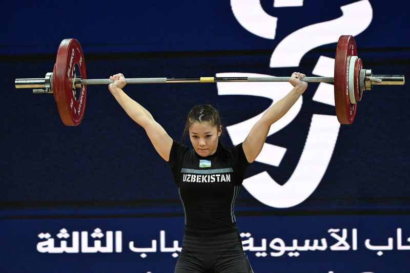 Изрображение 'Маржона Абдумуталова установила два рекорда Азиатских юношеских игр'