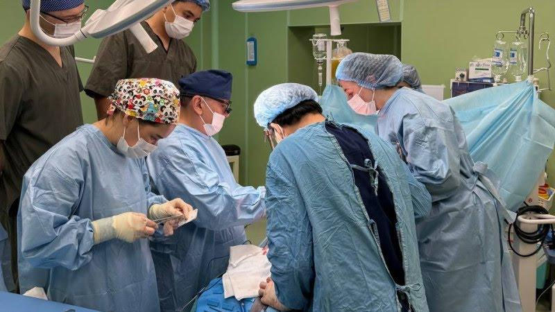 'Вафот этган одамнинг 5 аъзоси олти нафар беморга ўтказилди'ning rasmi