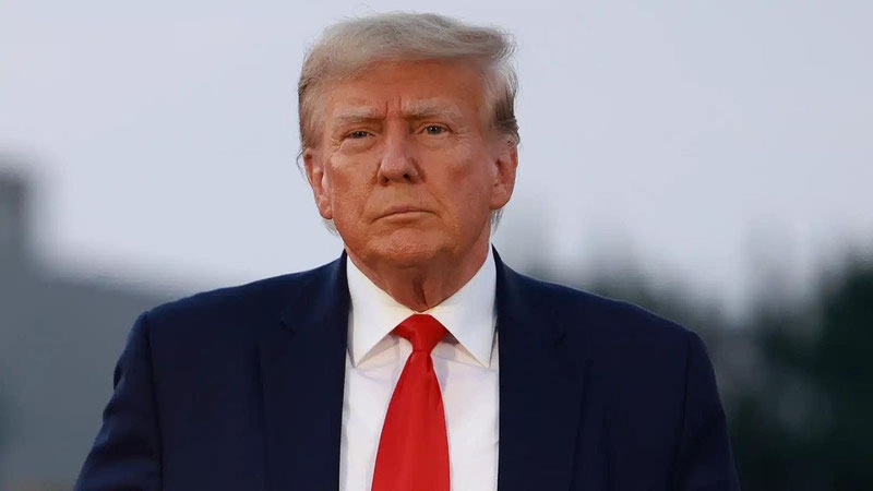 'Трамп АҚШда Жанубий Корея учун ядровий сувости кемаси қурилишини айтди'ning rasmi