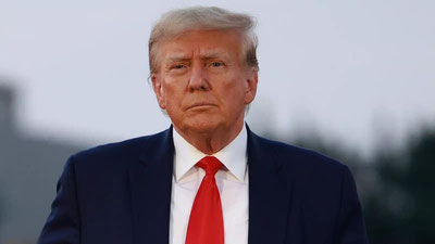 'Трамп АҚШда Жанубий Корея учун ядровий сувости кемаси қурилишини айтди'ning rasmi