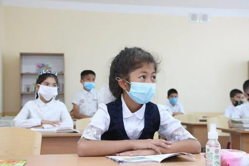 'Тошкент мактабларида ниқоб тақиш мажбурий бўлдими?'ning rasmi