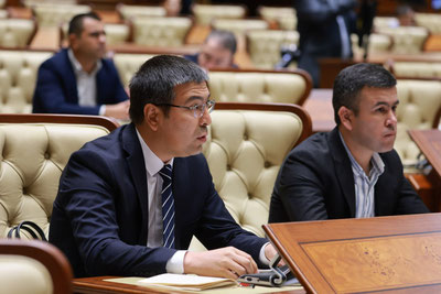 Изрображение 'Сенаторы одобрили введение наказания за неиспользование земель по краям полей'