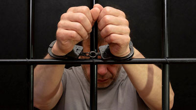 'Navoyida uch kishini qasddan o‘ldirgan odam umrbodga qamaldi'ning rasmi