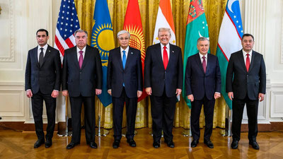 Изрображение 'Трамп заявил о начале "прекрасных новых отношений" со странами Центральной Азии'