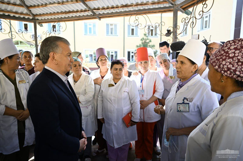 Изрображение 'Пятидневная рабочая неделя, премии и льготы: одобрены меры поддержки медработников'