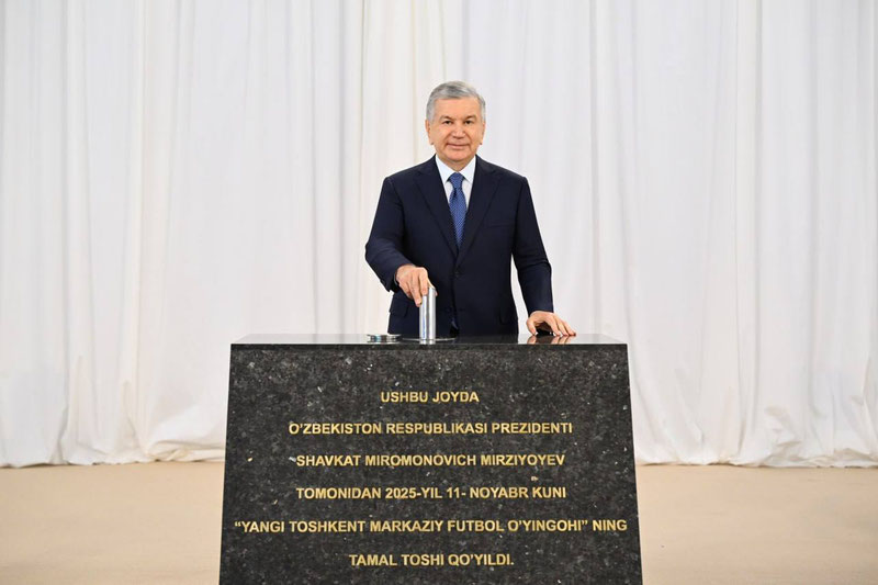 'Шавкат Мирзиёев Янги Тошкентда 55 минг ўринли стадион қурилишига тамал тошини қўйди'ning rasmi