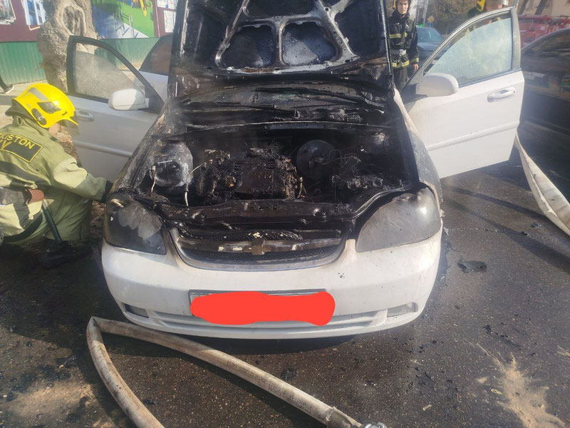 Изрображение 'На Юнусабаде загорелся автомобиль Lacetti'