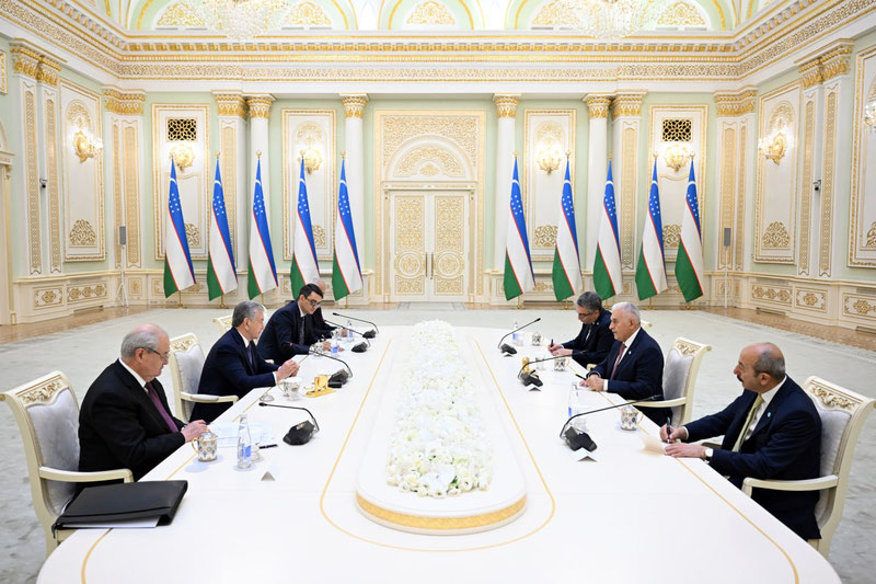 Изрображение 'Президент Узбекистана принял председателя Совета старейшин ОТГ Бинали Йылдырыма'