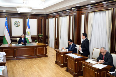 Изрображение 'Новые направления, линии и вагоны: Президенту представили планы в ж/д отрасли'