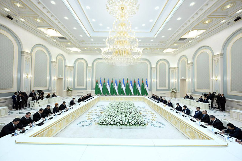 Изрображение 'Главы Узбекистана и Туркменистана провели переговоры в расширенном формате'