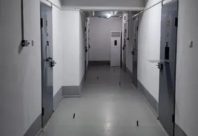 Image of 'Prisoners held in the Tergov prison may be granted the right to longer walks on rest days and holidays.'