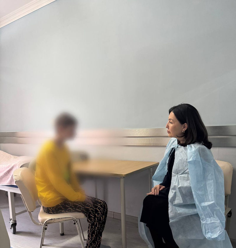 Изрображение 'Начался суд по делу об изнасиловании несовершеннолетней девочки в Ангрене'