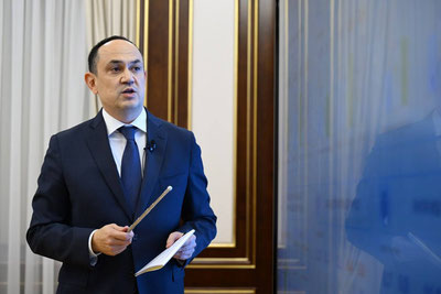 Изрображение 'Президент ознакомился с планами развития индустрии строительных материалов'