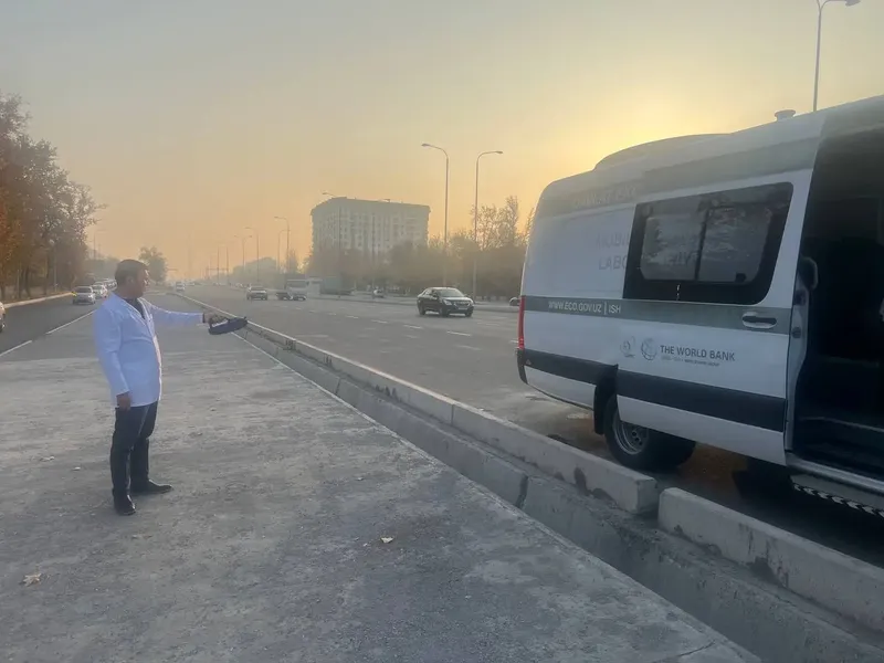 Изрображение 'Мобильные эколаборатории начали работу во всех районах Ташкента'