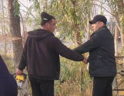 Image of 'It is said that in Fergana, the deputy governor used force against the ecology inspector.'