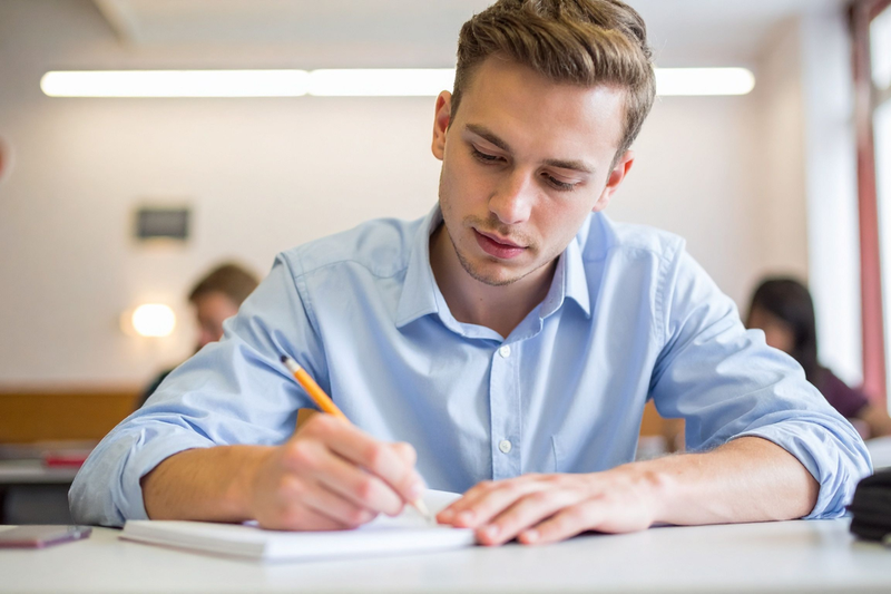 'Хорижий ва нодавлат ОТМлардаги бўш грант ўринлари учун қўшимча танлов эълон қилинди'ning rasmi