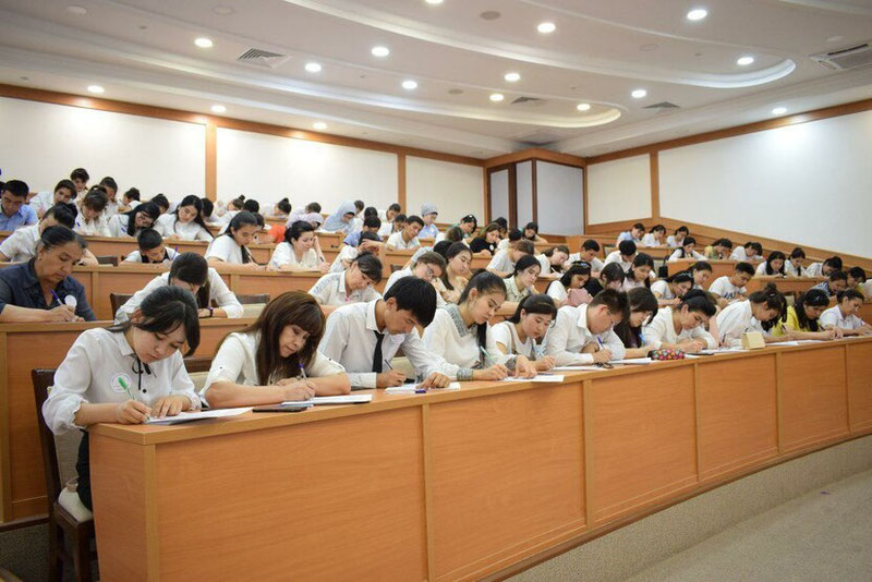 Изрображение 'У абитуриентов появилась возможность поступить на грант в негосударственные вузы'