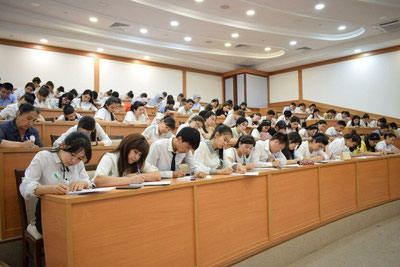 Изрображение 'У абитуриентов появилась возможность поступить на грант в негосударственные вузы'