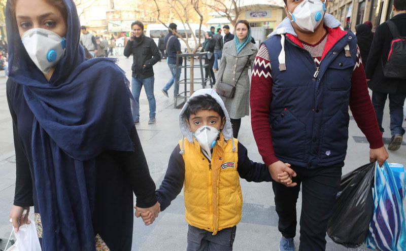 'Tehronda havoning keskin ifloslanishi sabab maktablar yopildi'ning rasmi