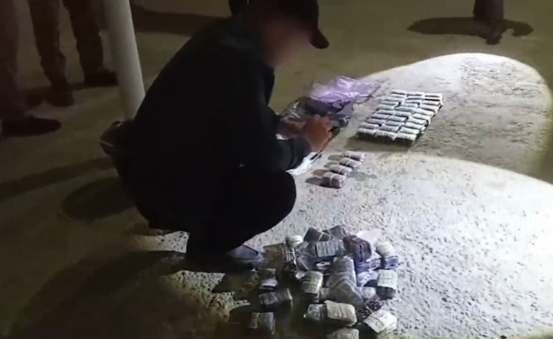 Изрображение 'В Ферганской долине задержаны наркокурьер и торговцы сильнодействующими препаратами'