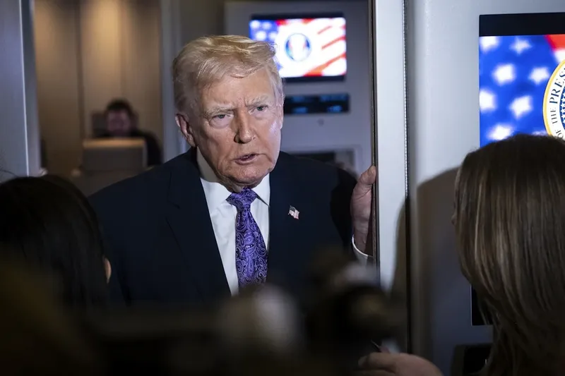 Image of 'The United States intensifies strikes against drug cartels in Latin America.'