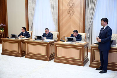 Изрображение 'Президент заслушал планы по развитию химической промышленности'