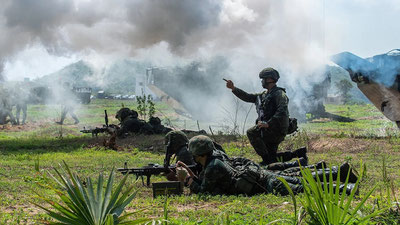 Изрображение 'Две страны в Азии, которые примирил Трамп, возобновили боевые действия'