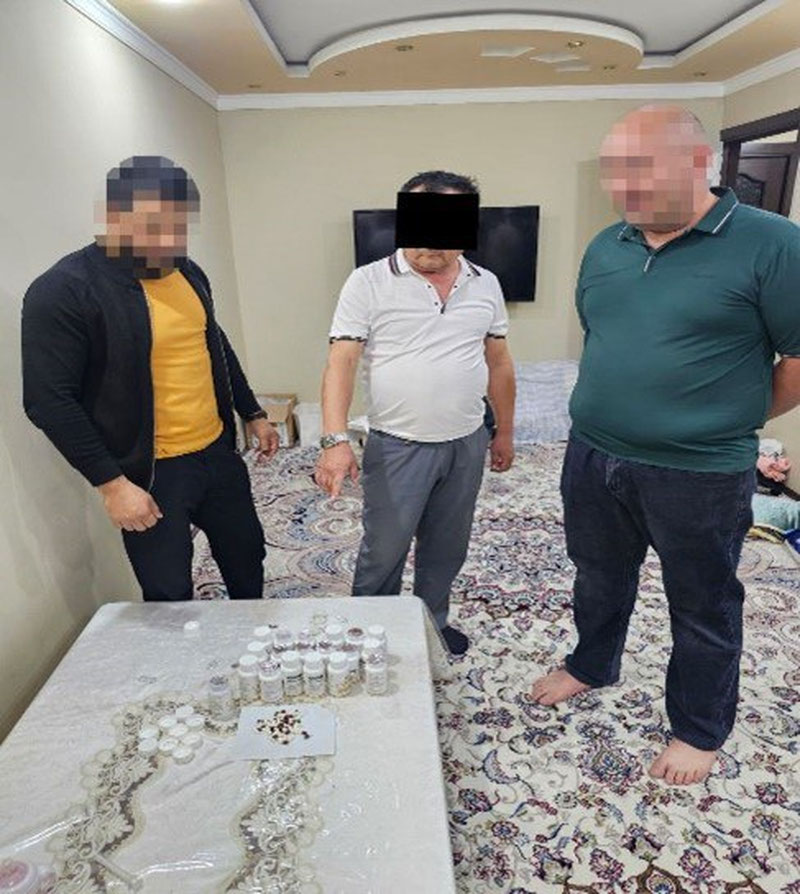 'Toshkentda kuchli ta’sir qiluvchi dori vositalarini sotmoqchi bo‘lgan shaxs ushlandi'ning rasmi
