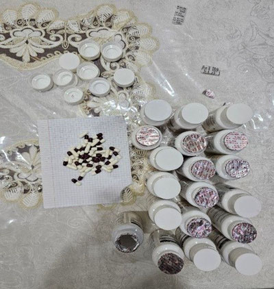 Изрображение 'В Ташкенте обнаружили партии сильнодействующих лекарств, упакованных как БАДы'