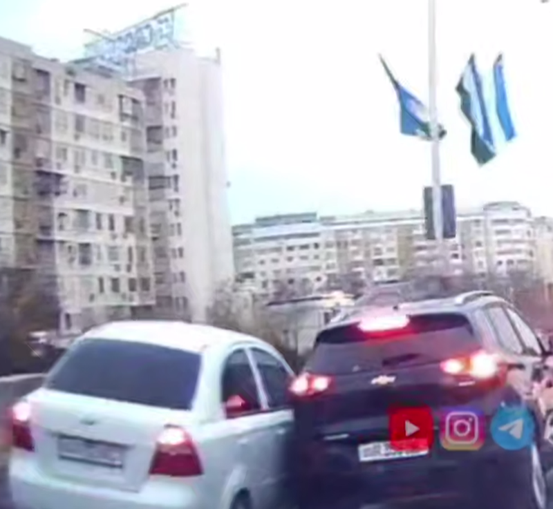 Изрображение 'В Ташкенте водитель Tracker-2 жестко подрезал Nexia и спровоцировал ДТП'