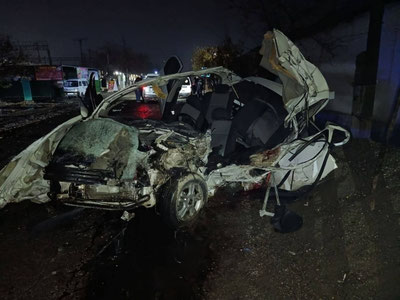 'Jizzaxda Nexia va Kamaz toʻqnashishi oqibatida 19 yoshli yigit vafot etdi'ning rasmi