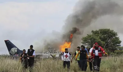 Image of 'A small plane crashed in Mexico.'