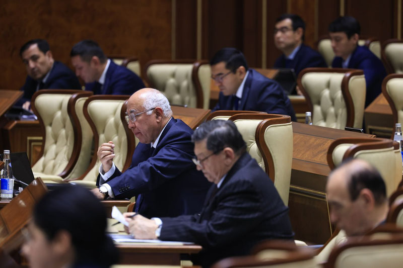 Изрображение 'Сенат Олий Мажлиса одобрил налоговые поправки-2026'