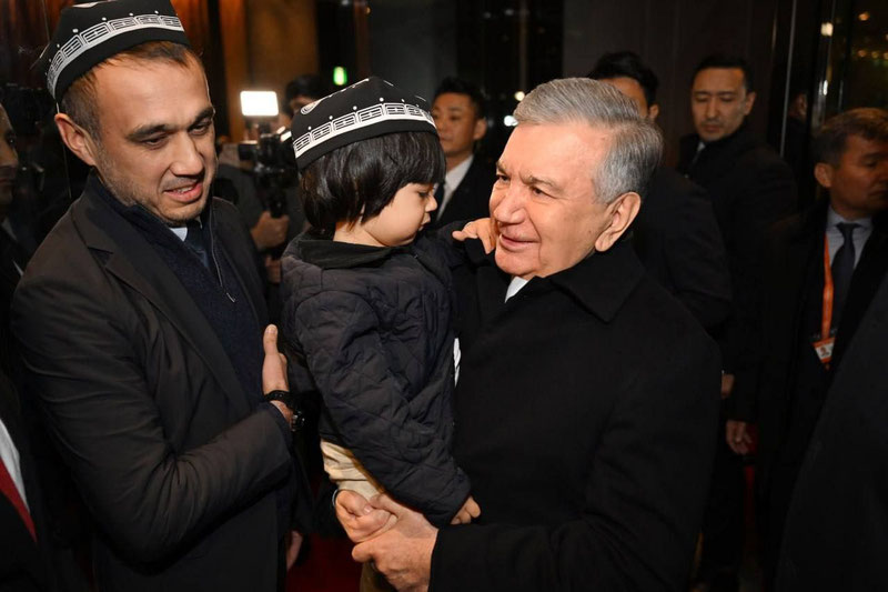 'Президент Япониядаги ватандошлар билан учрашди'ning rasmi