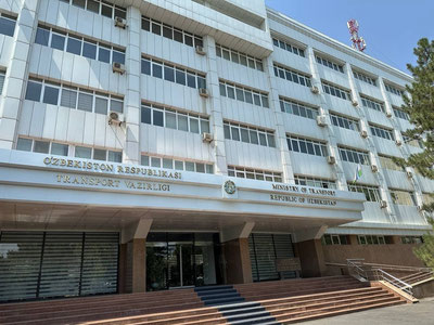 'Transport vazirligi binosi 187,7 mlrd so‘mga sotildi'ning rasmi
