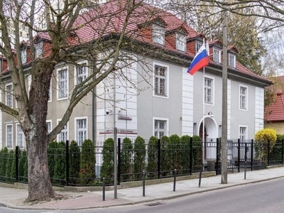 'Польша Россиянинг сўнгги бош консулхонасини ёпди'ning rasmi