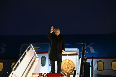 'Мирзиёевнинг Россияга ташрифи якунланди'ning rasmi